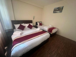 Hotel Down To Earth